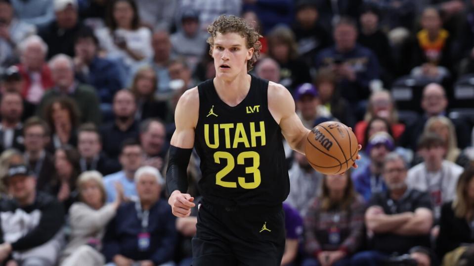 Lauri Markkanen signs a five-year, $238 million contract extension with the Jazz