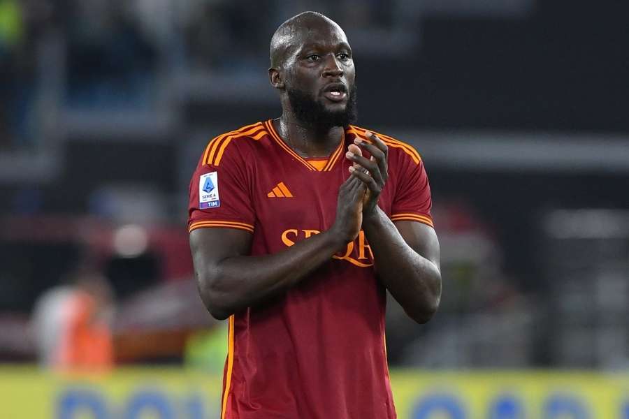 Napoli executives meet with Chelsea in London to discuss Lukaku transfer