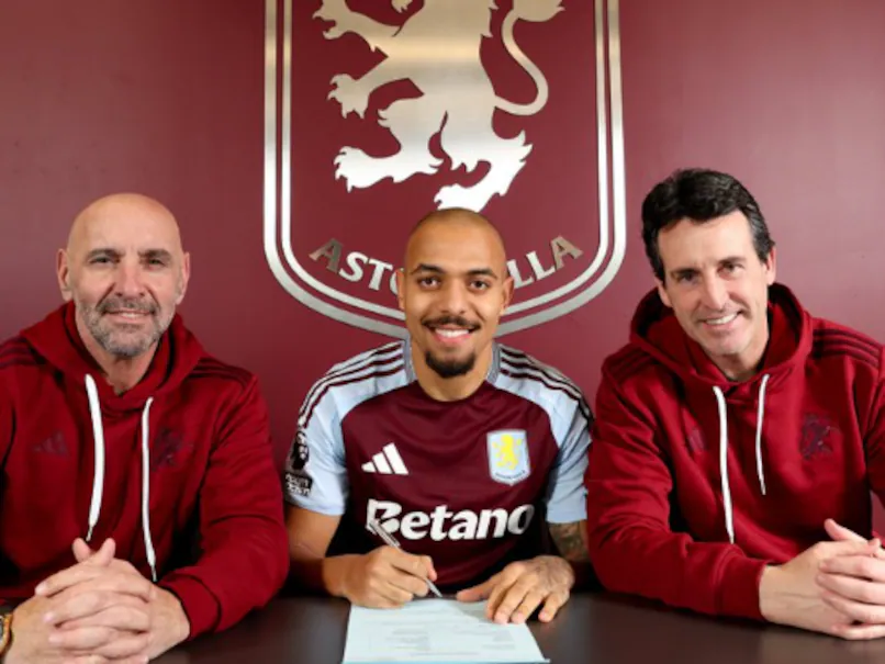 Dutch Forward Donyell Malen Joins Aston Villa from Borussia Dortmund