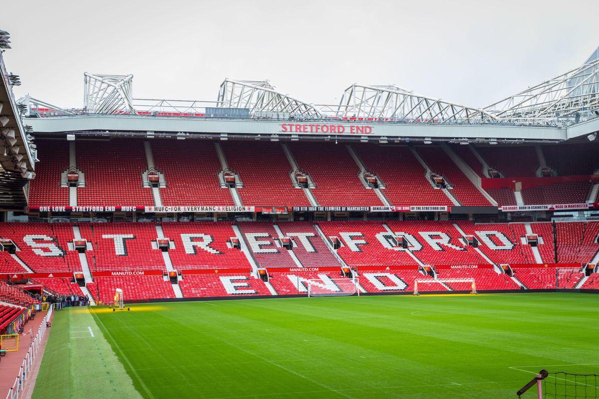 Report suggests reduction of Old Trafford capacity due to standing complaints