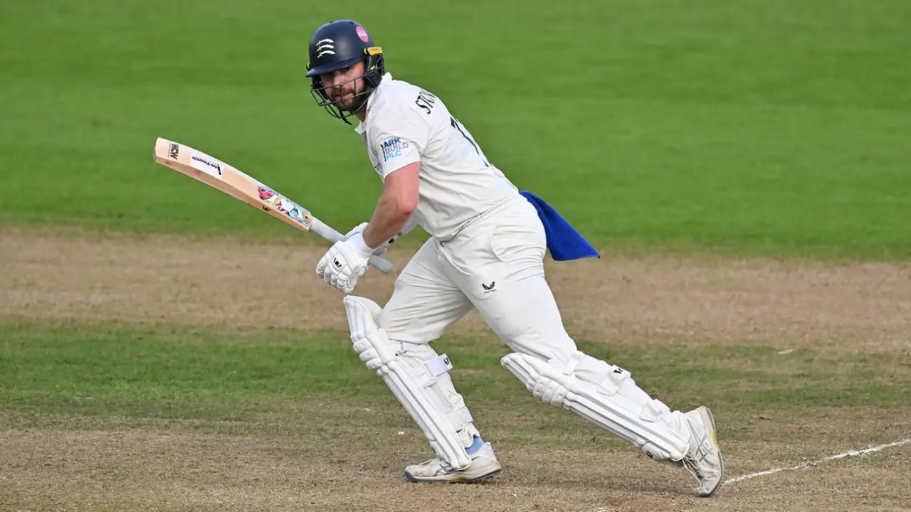 Hampshire Prepares Mark Stoneman as Cover for Vince