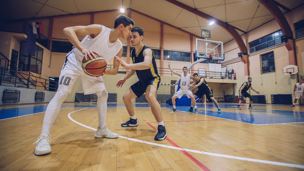 Steph Curry nails unbelievable trick shots during Team USA practice